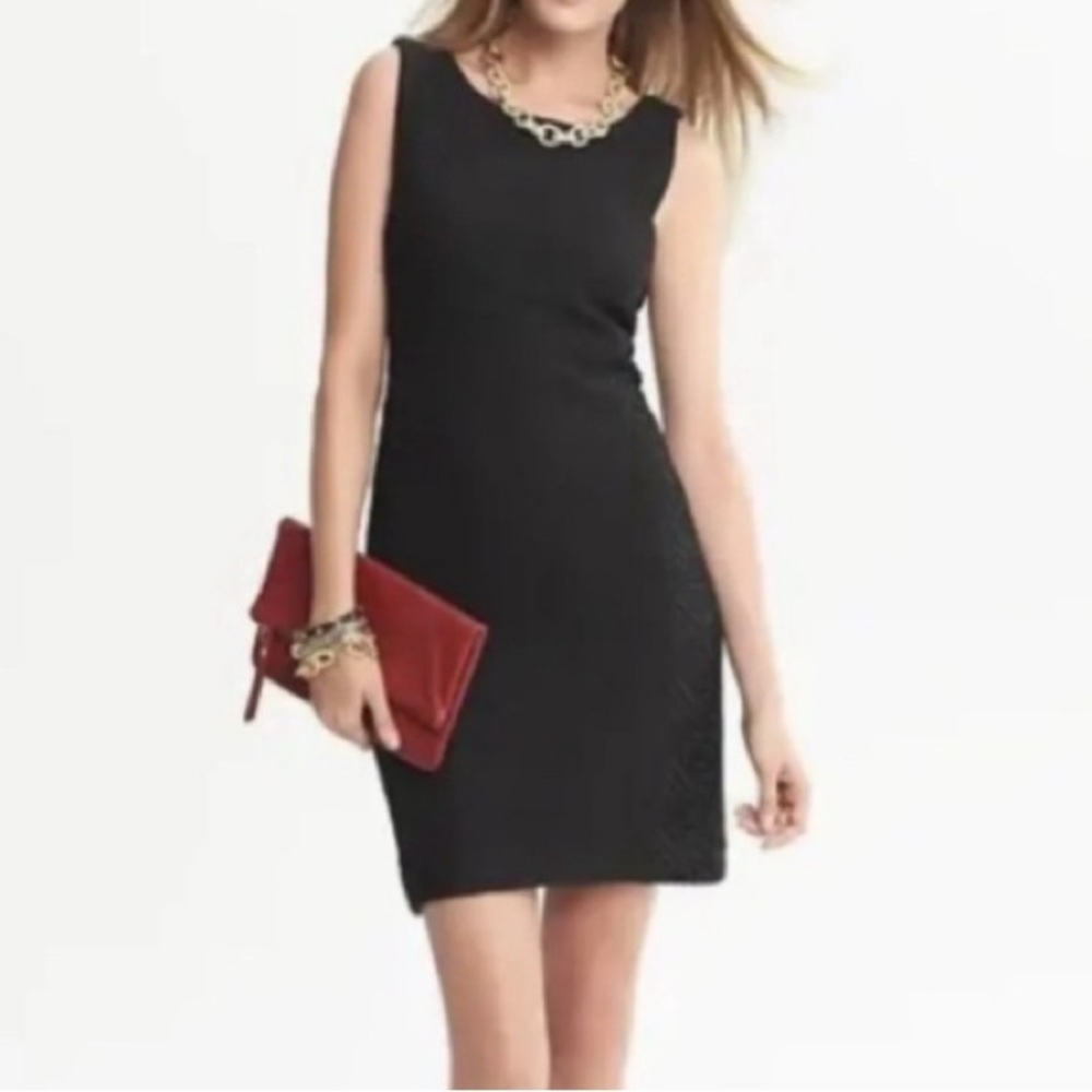 Banana Republic Wool Blend Sleeveless Sheath Black Lace Detail Dress Size 6 LBD